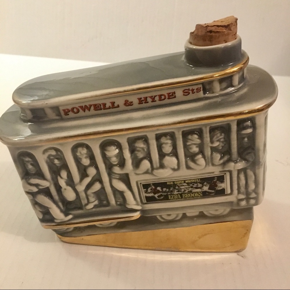 Ezra Brooks Whiskey Decanter San Francisco Cable Car 1968 Ceramic Powell  Hyde